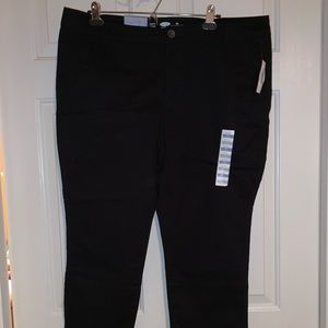 Old Navy Black Khakis size 16